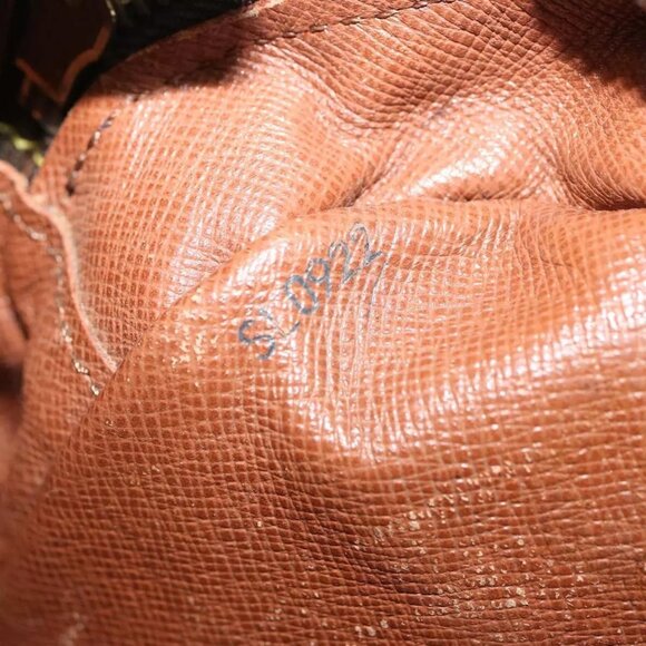 LOUIS VUITTON Monogram Compiegne 28 Clutch Bag LV Auth - Picture 13 of 16